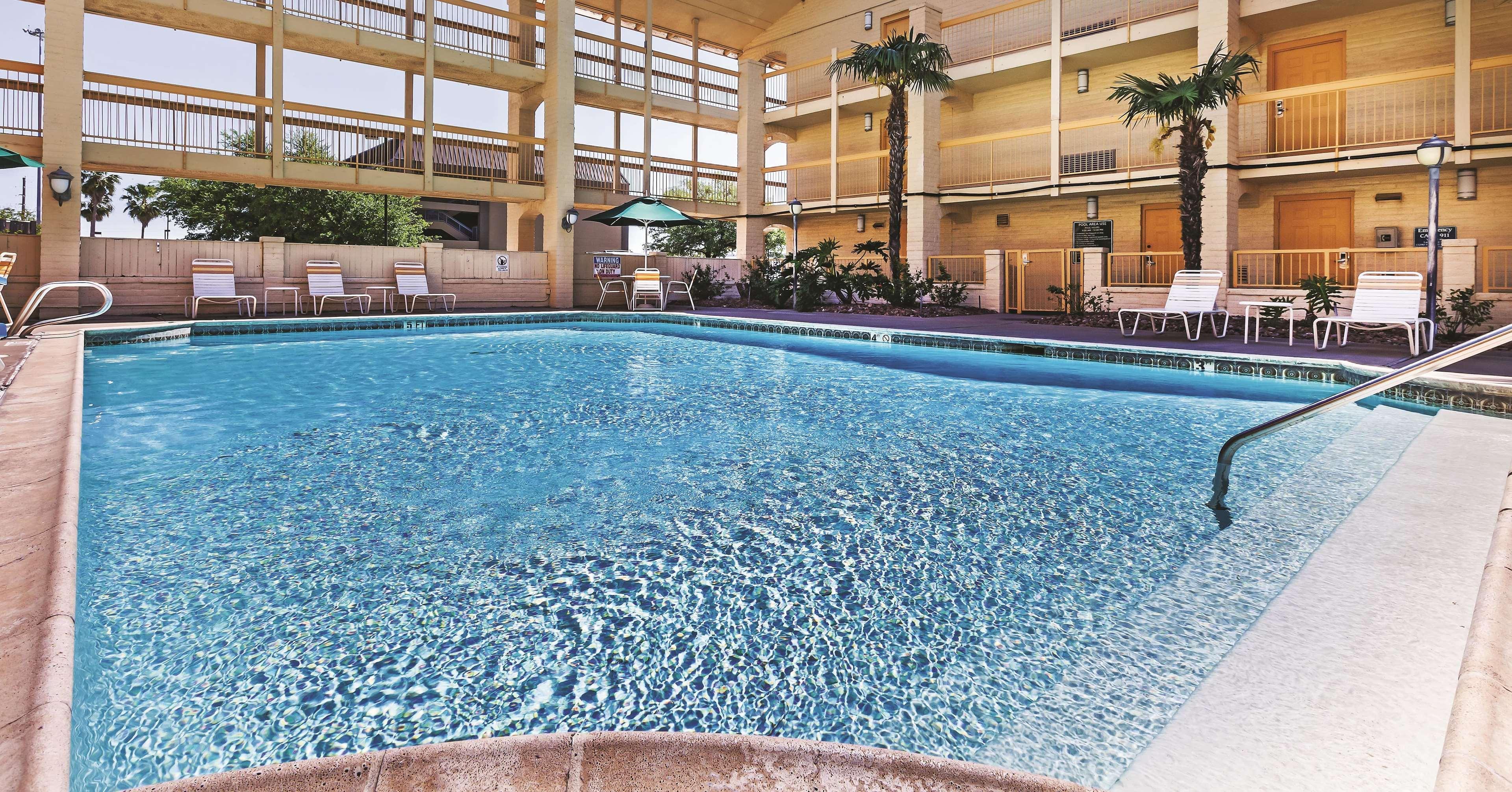 Travelodge By Wyndham Houston Cy-Fair Cypress Exterior foto